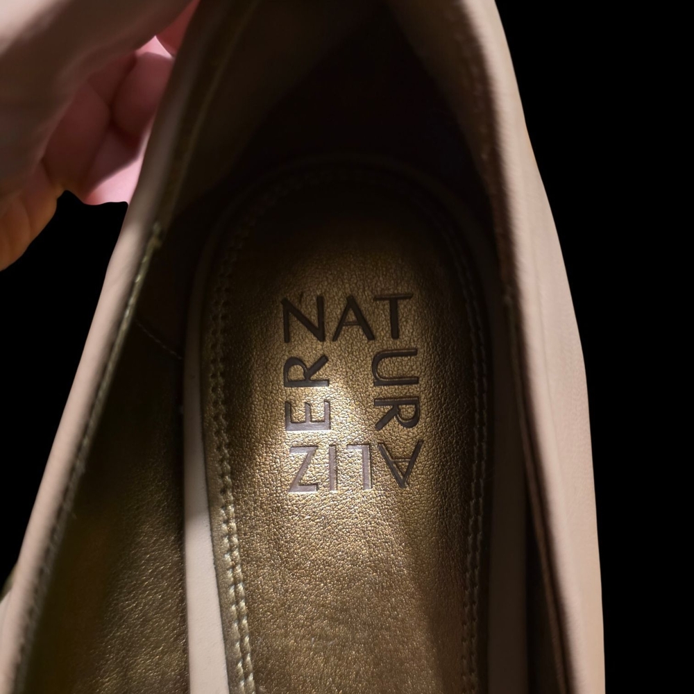 Naturalizer Women's Flats, Very Low Heel. Size 8.5 Wide. Comfort Shoe! - Picture 7 of 9